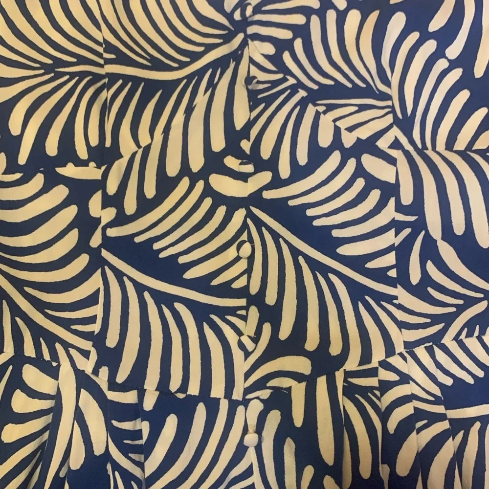 Versona Dress Medium Royal Blue White Palm Pattern Pockets Puff Sleeves